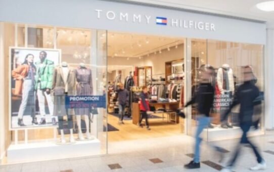 Top 10 Most Famous Fashion Brands Similar to Tommy Hilfiger in India